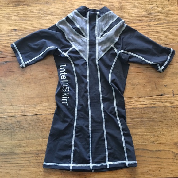 IntelliSkin Posture Shirt (size M) - Picture 3 of 7